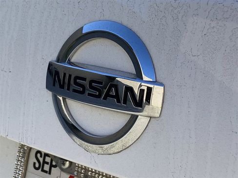 Certified 2022 Nissan Sentra SV w/ Trunk Package image 5