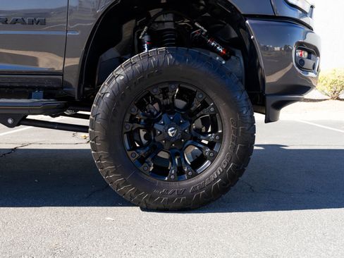 Used 2024 RAM 2500 Laramie w/ Night Edition image 12