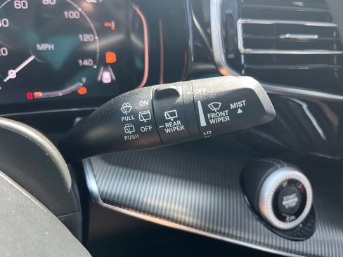 Used 2022 Jeep Grand Wagoneer Series II AWD/4WD image 19