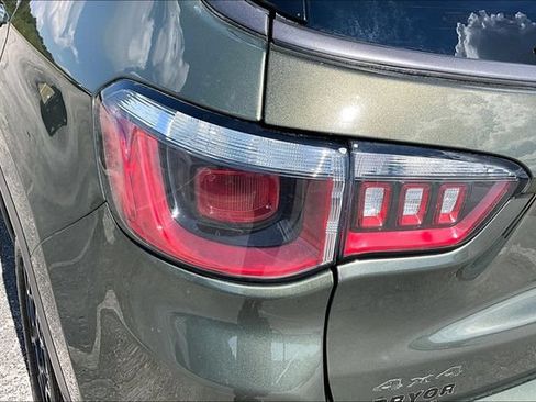 Used 2019 Jeep Compass Trailhawk w/ Leather Interior Group AWD/4WD image 23