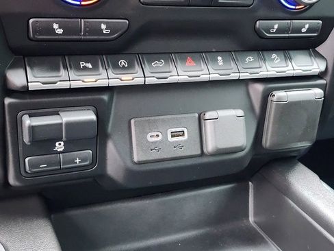 Used 2021 Chevrolet Silverado 1500 LT Trail Boss w/ Convenience Package II image 25