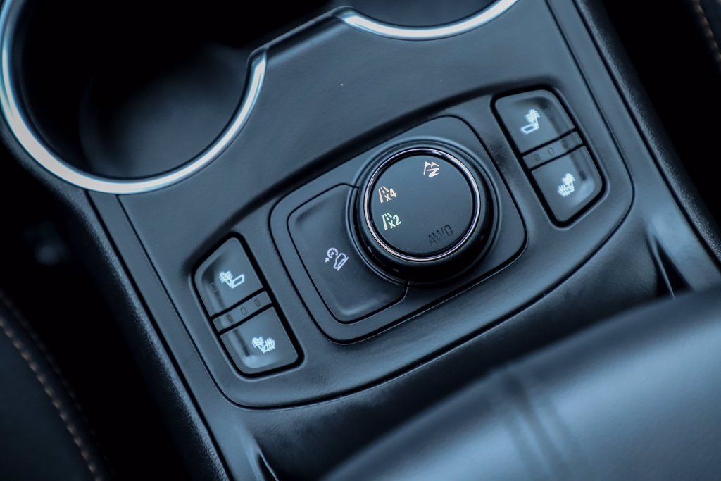 Used 2019 GMC Terrain SLE w/ Driver Convenience Package AWD/4WD image 21