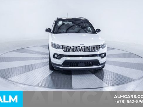 Used 2025 Jeep Compass Limited AWD/4WD image 15