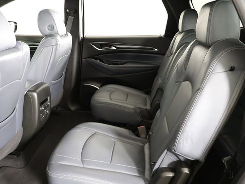 Used 2024 Buick Enclave Premium image 38