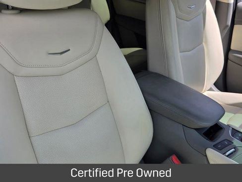 Certified 2022 Cadillac XT5 Premium Luxury image 18