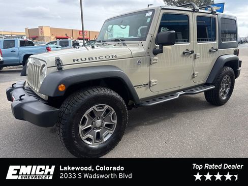 Used 2018 Jeep Wrangler Unlimited Rubicon w/ Connectivity Group image 1