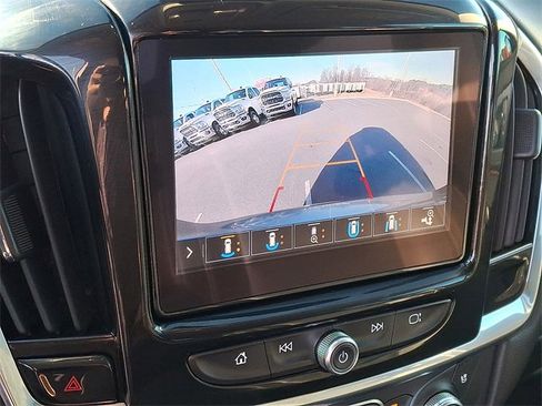 Used 2020 Chevrolet Traverse Premier image 18