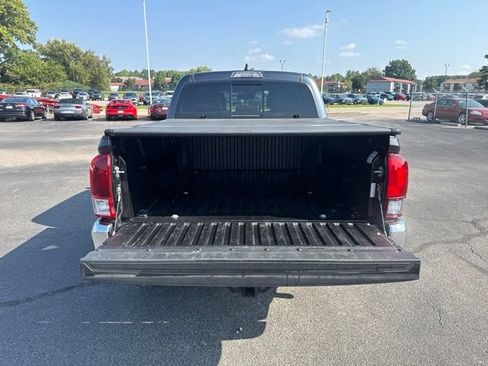 Used 2023 Toyota Tacoma SR5 RWD image 19