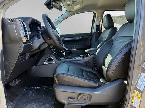 New 2025 Ford Ranger Lariat w/ FX4 Off-Road Package image 13