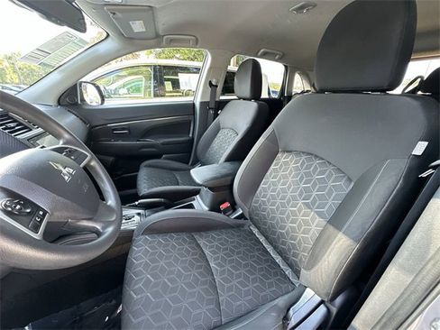 Used 2023 Mitsubishi Outlander Sport ES image 13