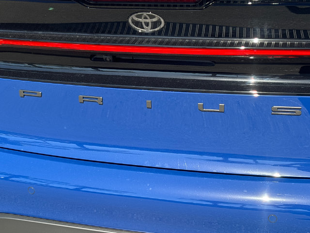 New 2027 Toyota Prius LE FWD image 10