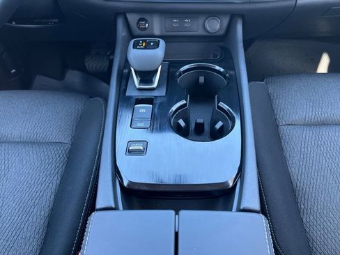 Used 2026 Nissan Rogue SV FWD image 11