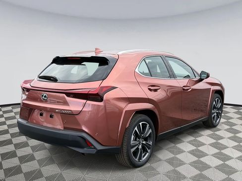 Used 2025 Lexus UX 300h AWD image 2