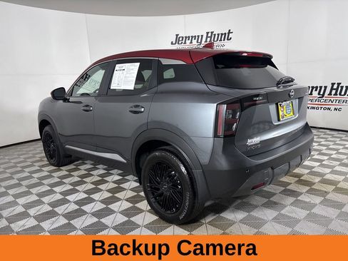 Used 2025 Nissan Kicks SV image 7