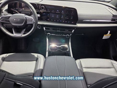 New 2026 Chevrolet Traverse LT FWD image 13