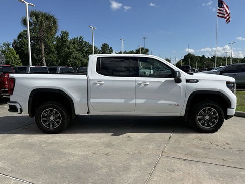 Used 2025 GMC Sierra 1500 AT4 AWD/4WD image 3