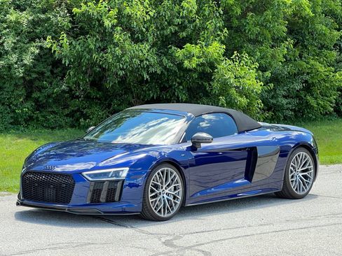 Used 2018 Audi R8 V10 plus AWD/4WD image 15