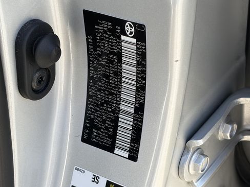 Certified 2025 Toyota Corolla LE FWD image 30