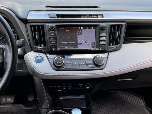 Used 2018 Toyota RAV4 Limited w/ Advanced Technology Package AWD/4WD image 9