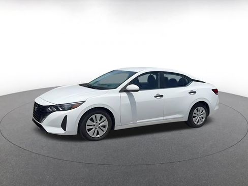Used 2025 Nissan Sentra S FWD image 8