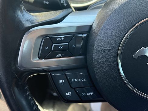 Used 2018 Ford Mustang GT RWD image 23