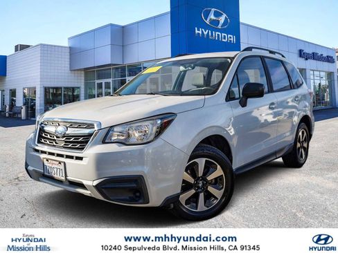 Used 2018 Subaru Forester 2.5i w/ Alloy Wheel Package image 1