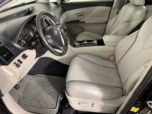 Used 2011 Toyota Venza AWD w/ Premium Pkg #2 image 15