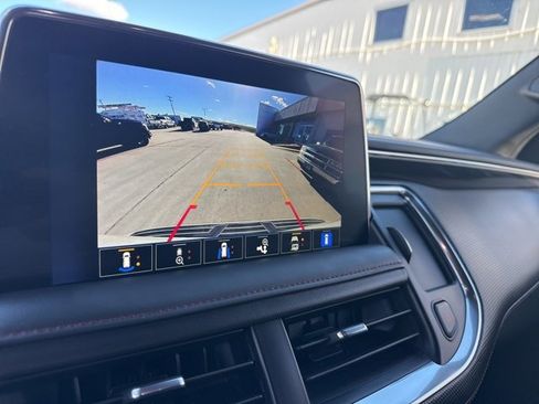 Used 2024 Chevrolet Suburban RST w/ Luxury Package image 7