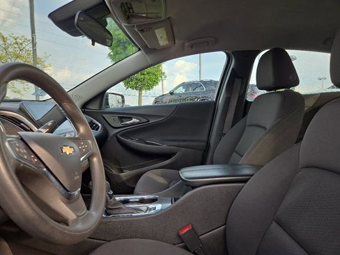 Used 2023 Chevrolet Malibu LT FWD image 28