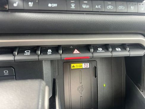 Used 2023 Toyota Tundra Limited image 23