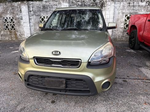 Used 2013 Kia Soul FWD image 7