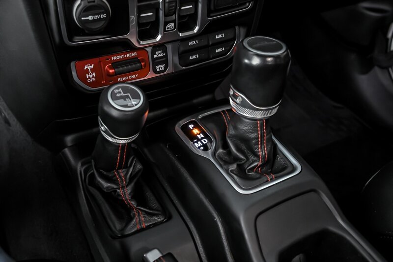 Used 2020 Jeep Gladiator Rubicon AWD/4WD image 30