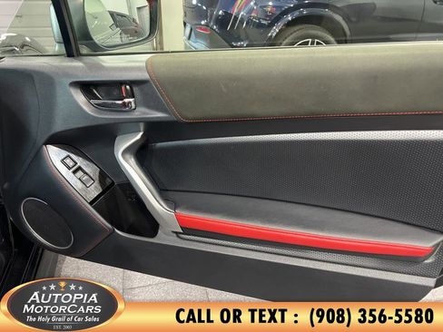 Used 2019 Toyota 86 TRD SE image 16