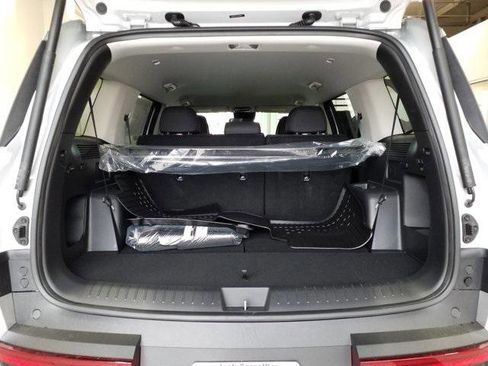 New 2026 Hyundai Santa Fe SE image 15