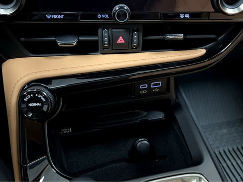 Used 2023 Lexus NX 350 AWD image 17