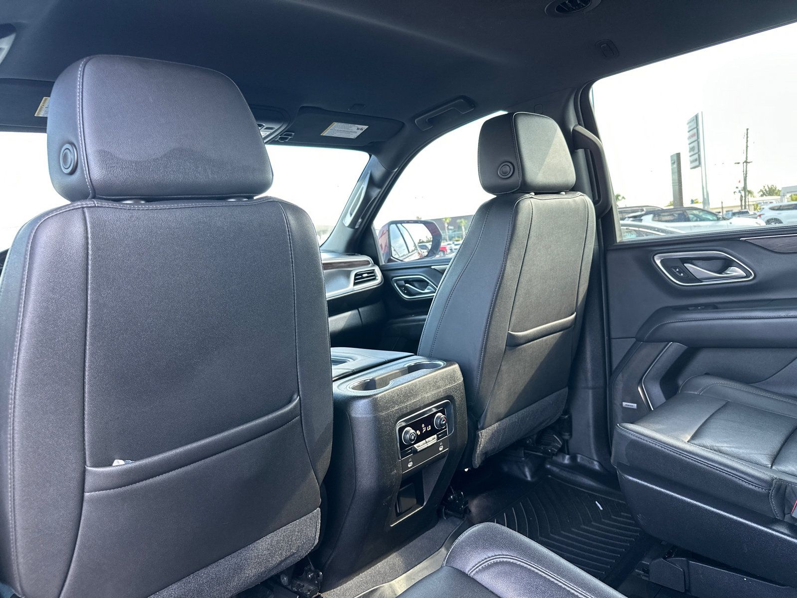 Used 2021 Chevrolet Suburban Z71 AWD/4WD image 15