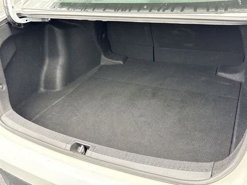 Used 2023 Toyota Corolla LE FWD image 28