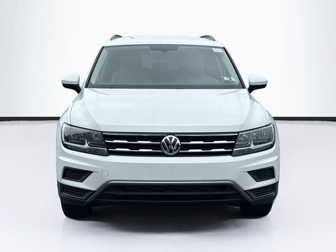 Used 2019 Volkswagen Tiguan SE FWD image 2