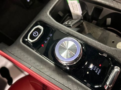 Used 2024 Jeep Wagoneer Launch Edition image 20