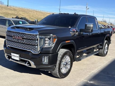 Used 2020 GMC Sierra 3500 Denali w/ Denali Ultimate Package image 10