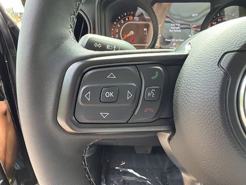 Certified 2026 Jeep Gladiator Rubicon w/ Steel Power Dome Hood Package AWD/4WD image 27