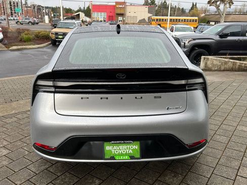 New 2026 Toyota Prius Plug-In Hybrid image 4