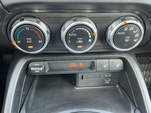 Used 2024 MAZDA MX-5 Miata RF Grand Touring RWD image 22