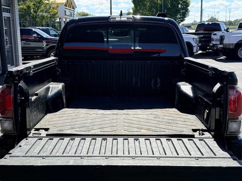 Used 2019 Toyota Tacoma TRD Pro image 9