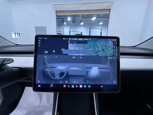 Used 2020 Tesla Model 3 Long Range AWD/4WD image 26