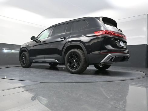 New 2026 Volkswagen Atlas Peak Edition AWD/4WD image 25
