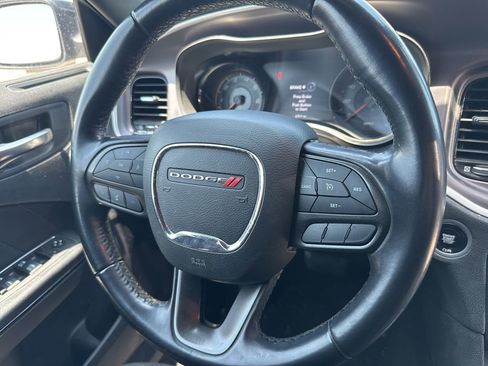 Used 2022 Dodge Charger SXT w/ Blacktop Package RWD image 10