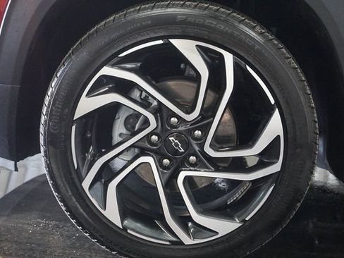 Used 2025 Chevrolet TrailBlazer RS w/ Convenience Package FWD image 5