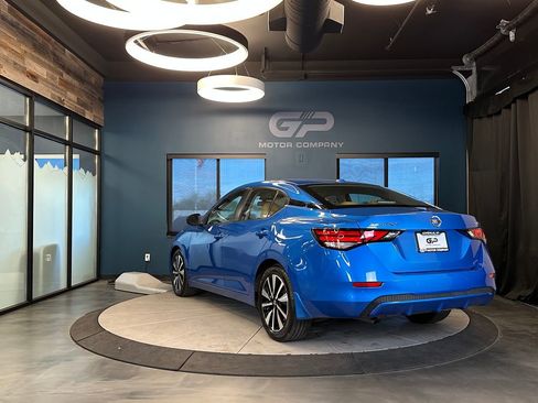 Used 2023 Nissan Sentra SV w/ SV Premium Package image 5