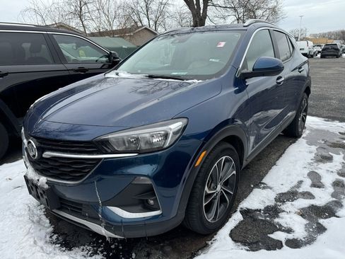 Used 2021 Buick Encore GX Select image 2